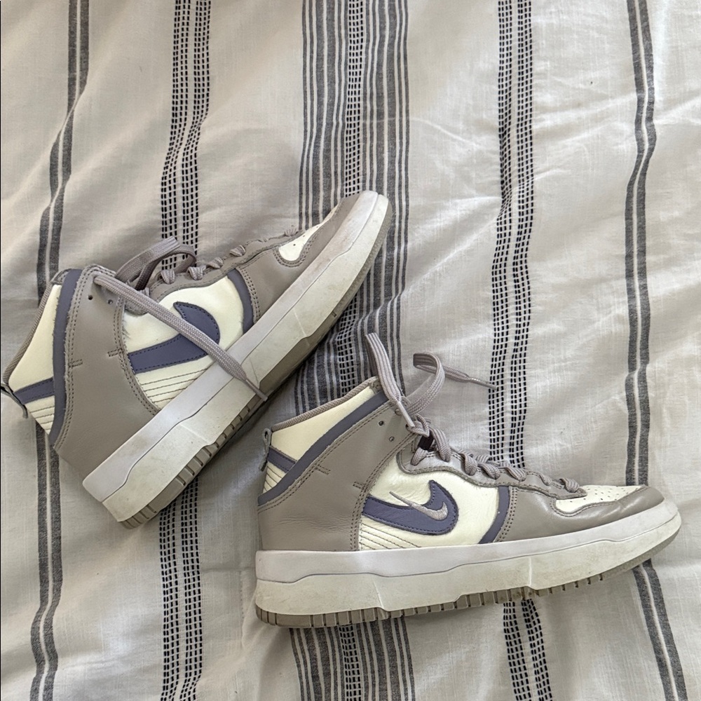 Nike high top dunks